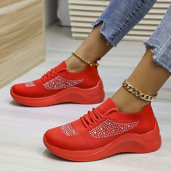 2023 סתיו נשים מזדמנים נעלי פלטפורמה נוחה שרוכים מגמה חיצונית גודל גדול אדום התאמת נעלי ספורט נעלי נשים