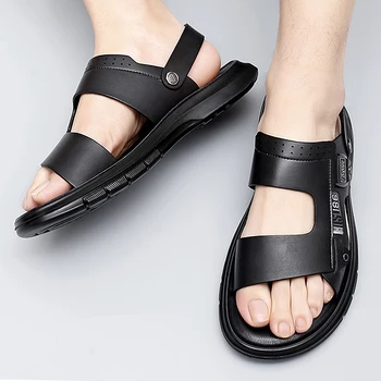2023 קיץ חיצונית של גברים קלאסי סנדלי אופנה סיבתי חדש מעצב נעלי החוף זכר פתוח הבוהן שימוש כפול גברים נעלי עור