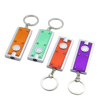 4-חתיכות מיני מחזיק מפתחות LED מחזיק מפתחות פנס מגוון צבעים בהירים קטנים פנס מחזיק מפתחות פנס לפידים