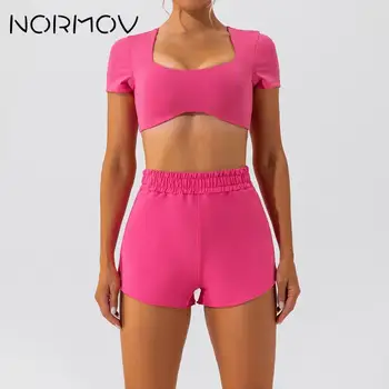 NORMOV 2Pcs יוגה סט קיץ אימונית אישה שרוול קצר נקבה אפוד ספורט גג מוצק כושר להגדיר נשים גבוהה המותניים בגדים קצרים.