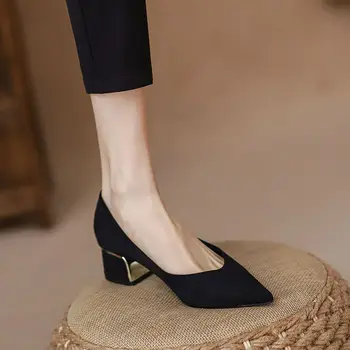 בנות קיץ נעליים המשרד נעלי נשים 2023 עם עקבים בינוניים רשמי שחור מחודד בוהן מרובע חופשה סיטונאי הנחה