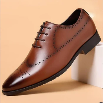 גברים נעליים גדול מגולף העסק נעלי גברים השמלה Brogue עור נעליים מזדמנים גברים נעלי חתונה מחודד בוהן Sapato חברתית פאטוס