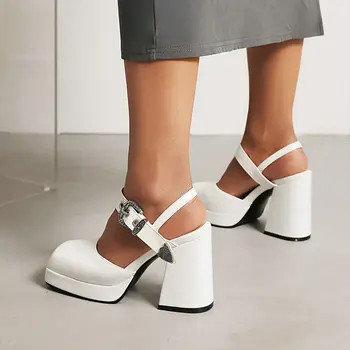 חום לבן הקיץ מעצב נעלי נשים קיץ 2022 גותי מסוגנן הבוהן סגורה Slingbacks שמנמן עקבים גבוהים פלטפורמה עקבים סנדלים