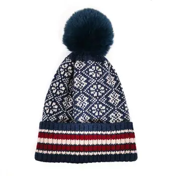 חורף חדש הדפסה סריגה כובע לנשים פרווה פונפון עבה קטיפה כובע מצחייה חג המולד בנות חם סקי שלג Skullies כובעים כובע
