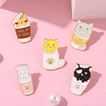חתול קריקטורה קפה אמייל מסמר חיה הבקבוק בתוך חתלתול כובע, תיק, תג סיכה מתכת תכשיטים נשים ילדים חמוד מתנות זרוק משלוח