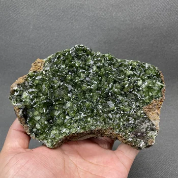 נדיר! 703g טבעי נדיר גדול קריסטל Ludlamite מינרלים דגימה אבנים וקריסטלים ריפוי גבישי קוורץ אבני חן