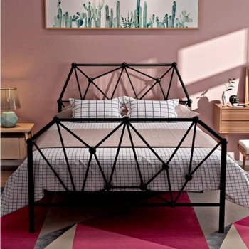 פשוט בסגנון נורדי אזרחי מארח משקר ברזל אמנות המיטה 1.2 מ '1.5 מ' יחיד, מיטה זוגית ילדים מבוגרים.